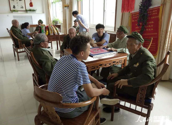 ���^�F���I(y��)���g(sh��)�W(xu��)Ժ�Ӱ��tɫС��ꠁ����Ӱ���һ����Ժ�����ϱ���