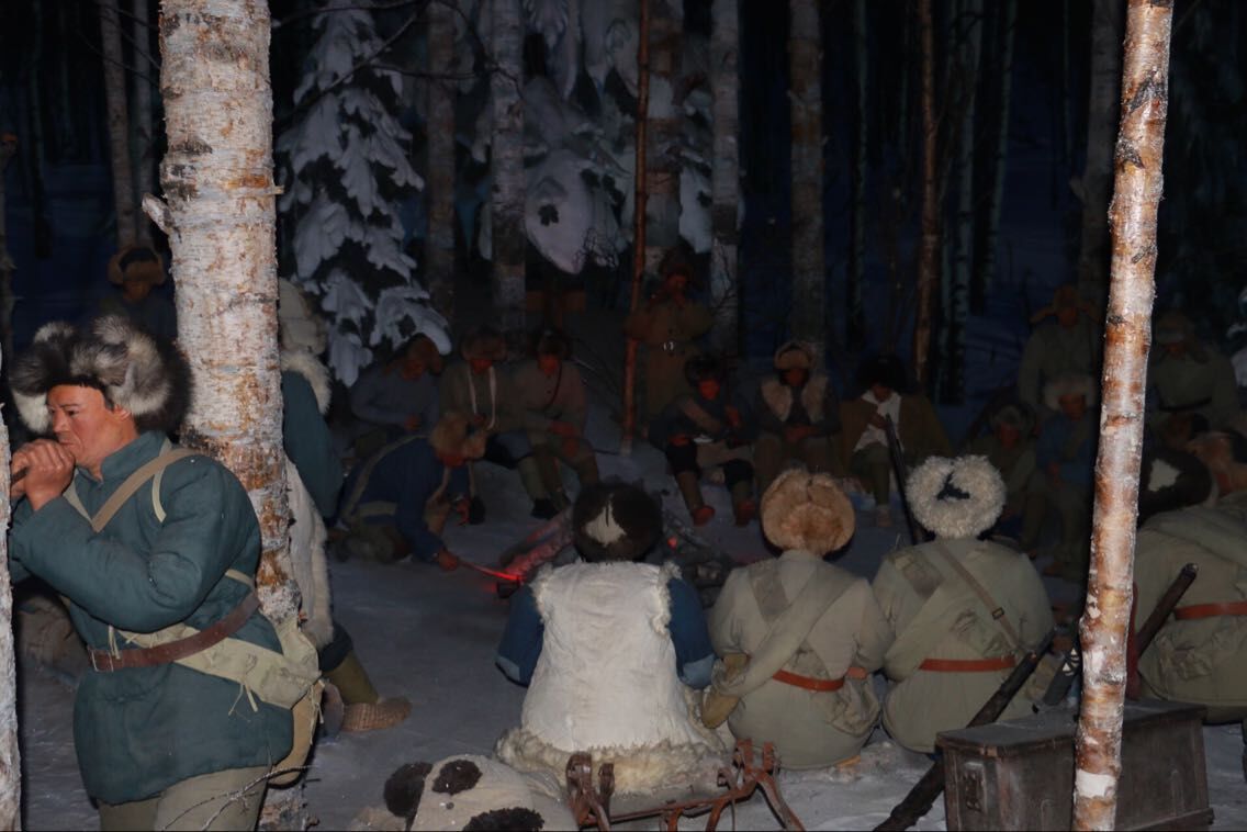 ���š�һ�ˡ��o���^��(n��i)��ӳ��(li��n)��(zh��n)ʿ��η������Ӣ�¿������龰Ϟ��Ⱥ����ꑼӽ� �z��