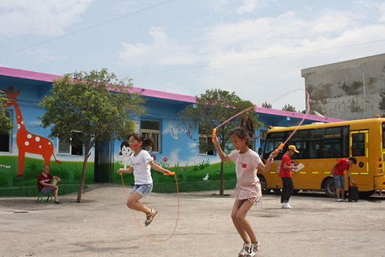 ���Ϲ��I(y��)��W(xu��)��(j��ng)��(j��)�Q(m��o)�׌W(xu��)Ժ����ϵ�P�h�������ж����������(hu��)��(sh��)�`�(du��)������ʡƽ�ɽ���P�hѦ���(zh��n)���Ӝϴ���ӢС�W(xu��)�_չ֧�̻��(d��ng)���e�k��ӢС�W(xu��)��һ��Ȥζ�\(y��n)��(d��ng)��(hu��)��׌�W(xu��)���w��(hu��)�W��ƥ�˾������D�����K��ِ��