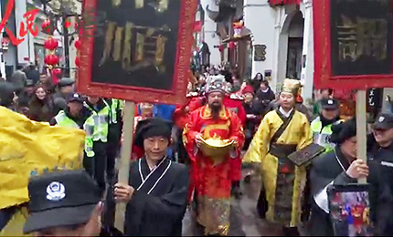 ҕ�l�������ӭؔ(c��i)�� ������_��������壬���ݺӷ��֚vʷ�օ^(q��)��ӭ����һ��һ�ȵ�ӭؔ(c��i)��c�´����(d��ng)���mȻ������С��������׌���������οͺúõ��_����һ�ء���Ԕ��(x��)�� 