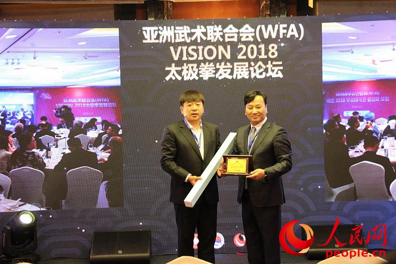 ���Ʒ���(hu��)�L(zh��ng)��������μ��F(tu��n)��(hu��)�L(zh��ng)�����������˸��x����