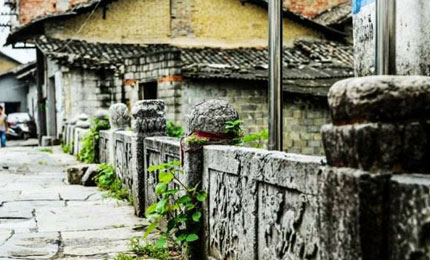 �e�ݹ��(zh��n)�����ƾõĚvʷ�����˹��e�ݳ������Ļ����N�������S���Ěvʷ���ľ��^���C�����eꖚvʷ���ľ��^�ľ��A����Ԕ��������CZYYW ���eꖿh�e�ݹ��(zh��n) Ͷ�� 