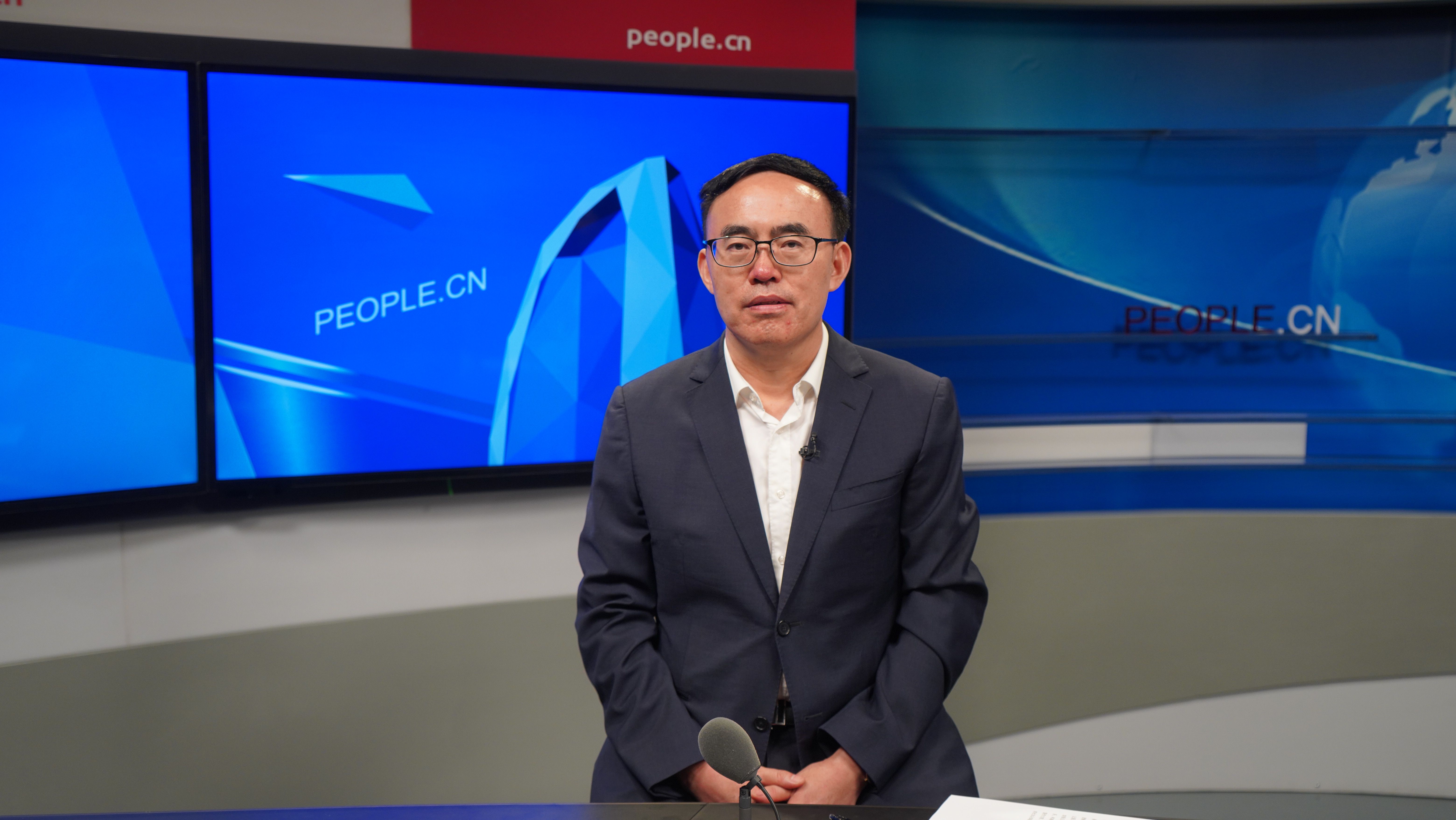 中國科學(xué)院院士、北京大學(xué)第六醫(yī)院院長陸林做客人民網(wǎng)。實習(xí)生趙晉杰攝